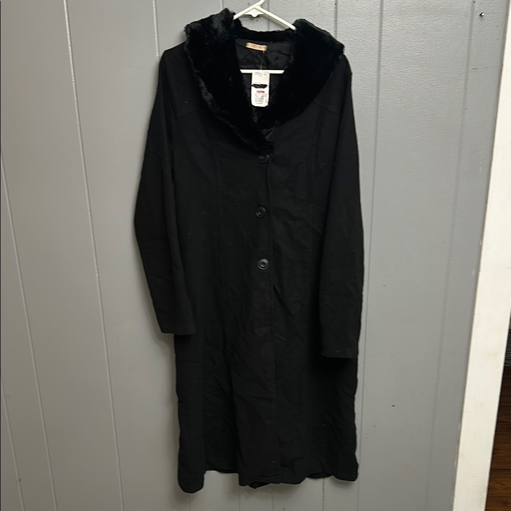Black Faux Fur Collar Coat women’s size large